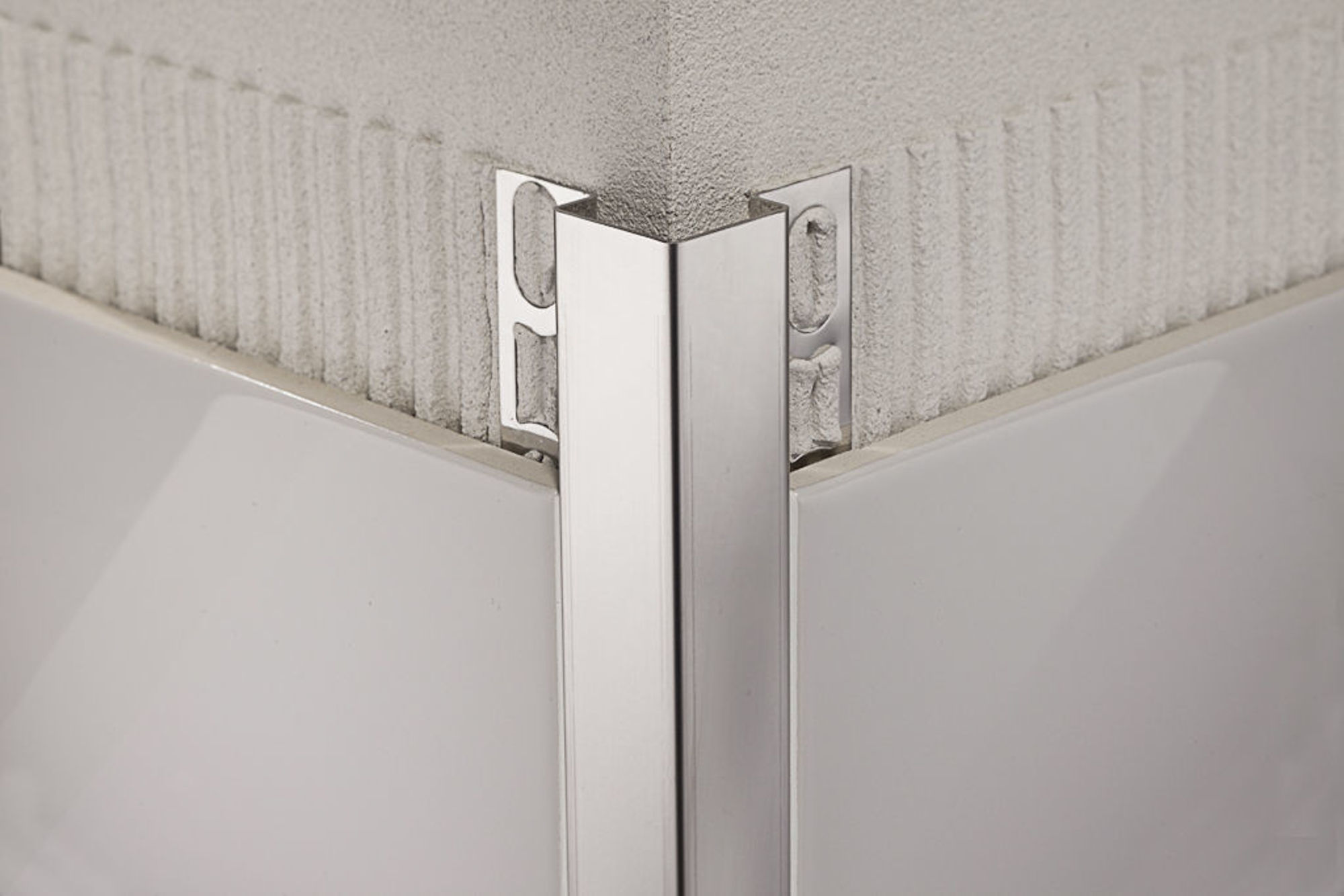 Bilde av UTVENDIG HJØRNELIST ILN/8 RUSTFRITT STÅL POLERT 8MMX270CM, PROFILPAS